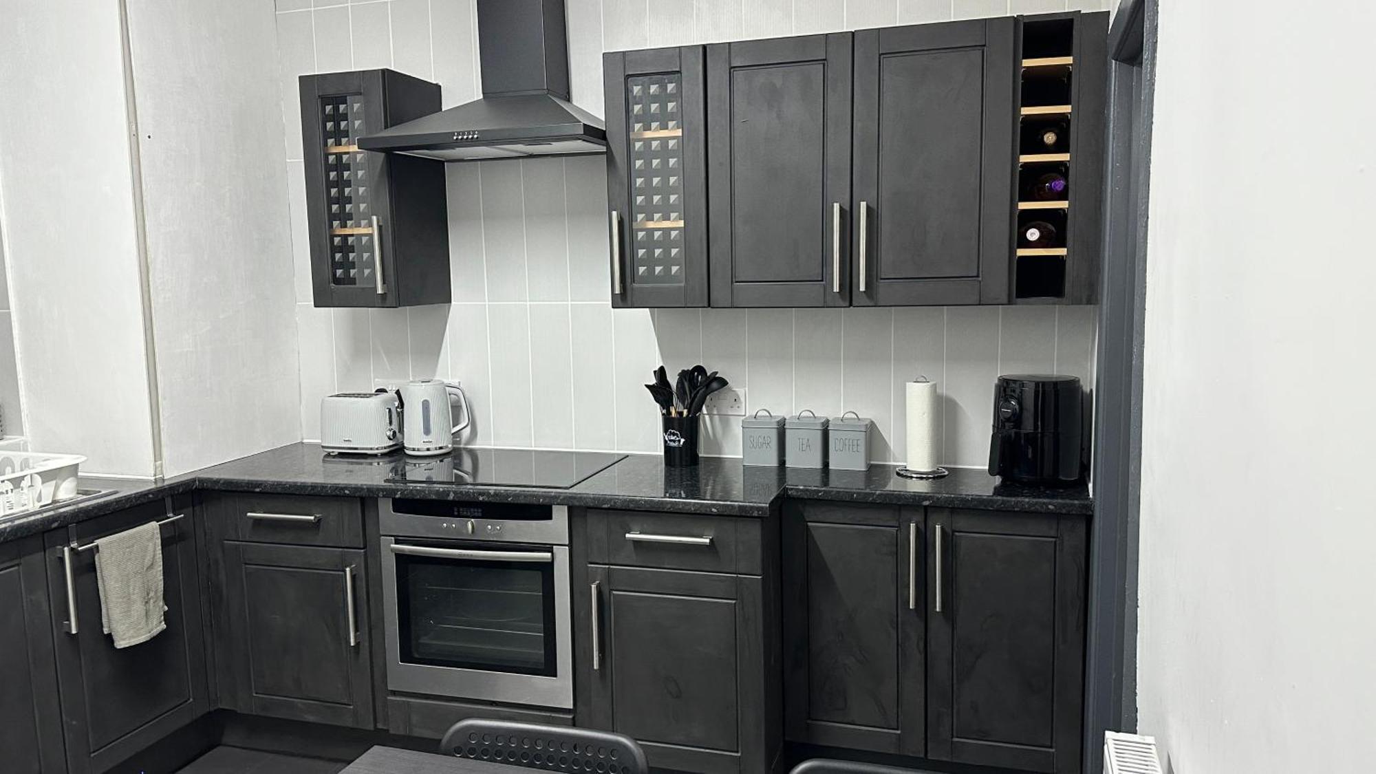 Modern 2 Bed Near Turf Moor Football Stadium, Parks, Canal And Lake Бёрнли Экстерьер фото